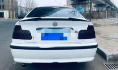 BMW 3 E46 1998–2006 Spojler v štýle M4 (pre SD, karbón) fotografia 2