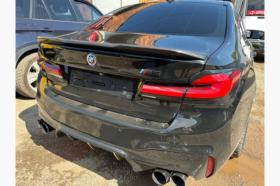 BMW 5. rad G30/G31 2017–2023 Spojler V2 (pre G30/F90, karbón) Image