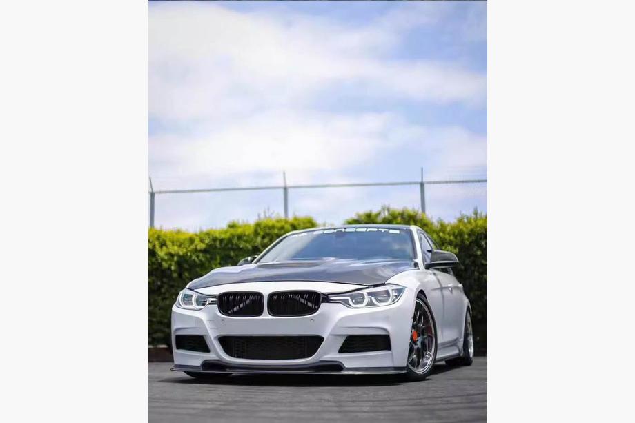 BMW rad 3 F30/F31 2012–2019 Lip spojler predného nárazníka FRP V3 (M-Performance) Fotografia 4