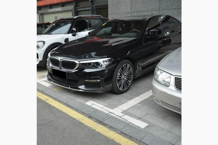 BMW 5. rad G30/G31 2017–2023 Predný nárazníkový lip spojler Lip V6 (pre M-Sport 2017-2020, karbón) Fotografia 8