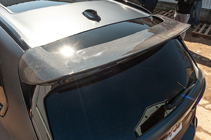 BMW X5 G05 2019–2026 Spojler zadného okna V3 (Pravý karbón) fotografia 1
