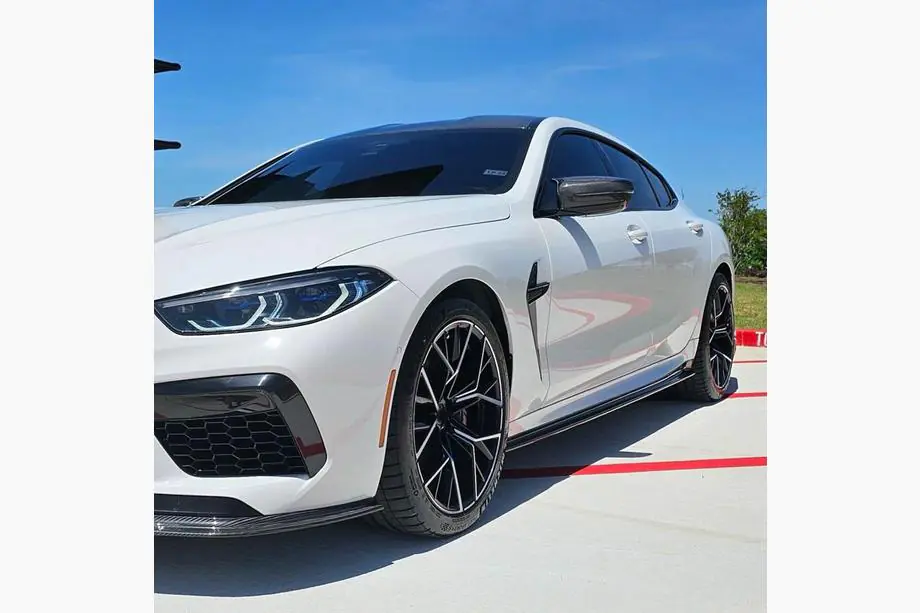 BMW 8. séria G14/G15/G16 2018– Prahové nadstavce V1 (pre G16 M-Sport/F93 M8, karbón) Fotografia 2