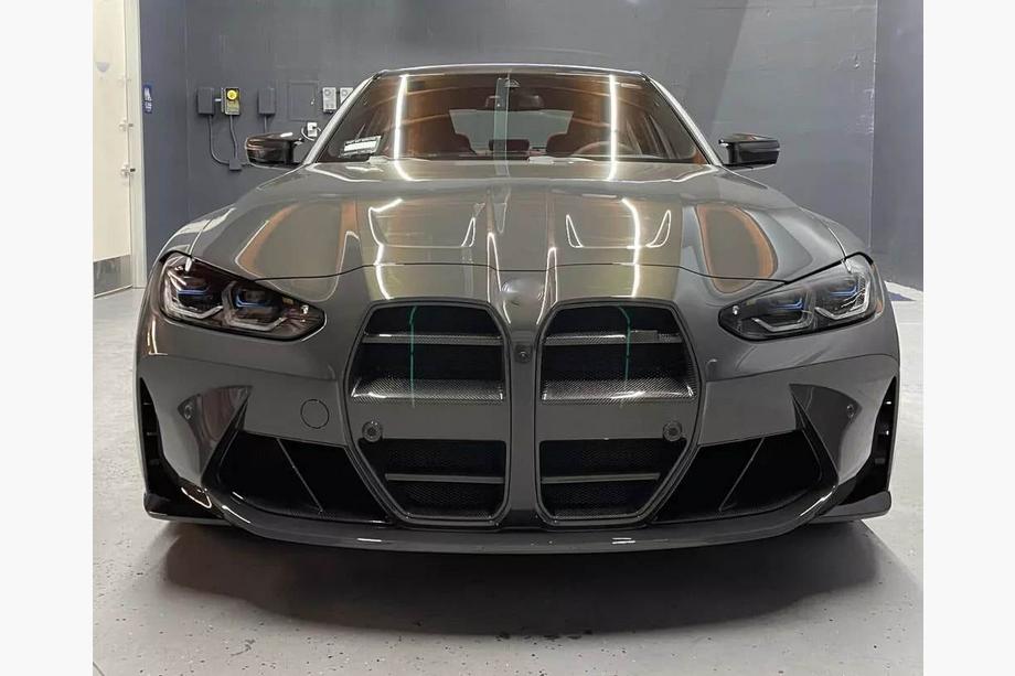 BMW 4. séria G22/23/26 2020– FRP V6 predné obličky (pre G82/G83 2021+ bez ACC) Fotografia 4