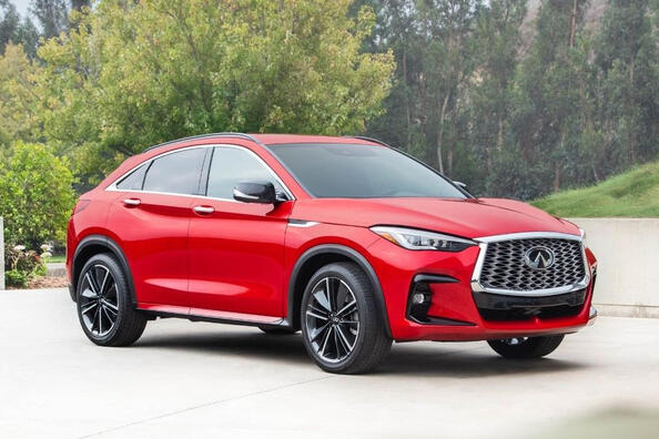 Test prémiového crossoveru Infiniti QX55