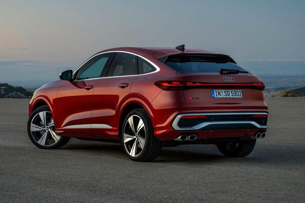 Audi SQ5 Sportback 2025: recenzia športového crossoveru-kupé Fotografia 3