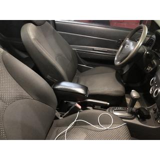 Lakťová opierka (do držiaka na nápoje) Hyundai Accent 2006–2010 fotografia 1