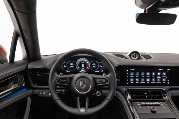 Porsche Panamera Turbo 2024: test hybridného liftbacku Fotografia 5