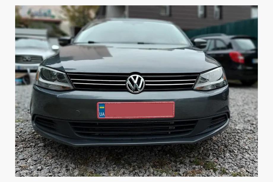 Volkswagen Jetta 2011–2018 Nerezové lišty na masku chladiča 2011-2014 (4 ks) Image