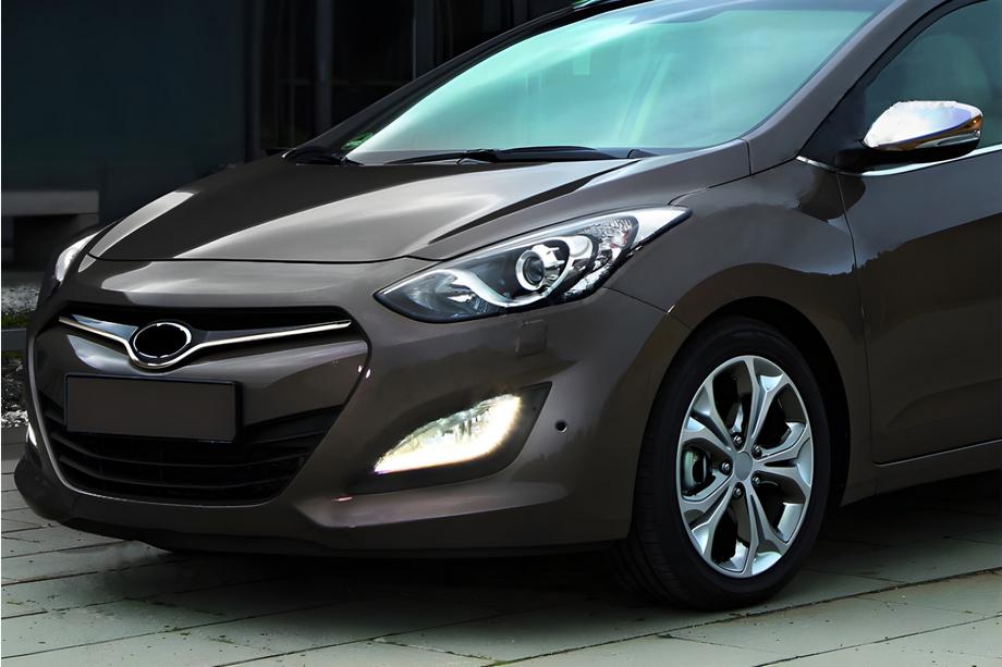 Hyundai I-30 2012–2017 Nerezový kryt masky STYLE Image