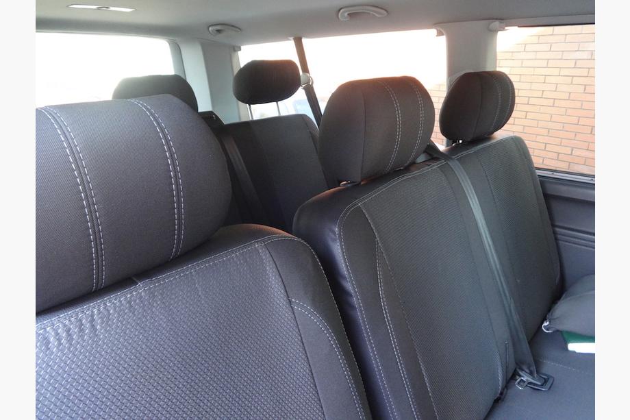Volkswagen T5 Transporter 2003–2010 Autopoťahy (koženka↗látka, Premium) Celý interiér ↗ predné (2↗1) Fotografia 5