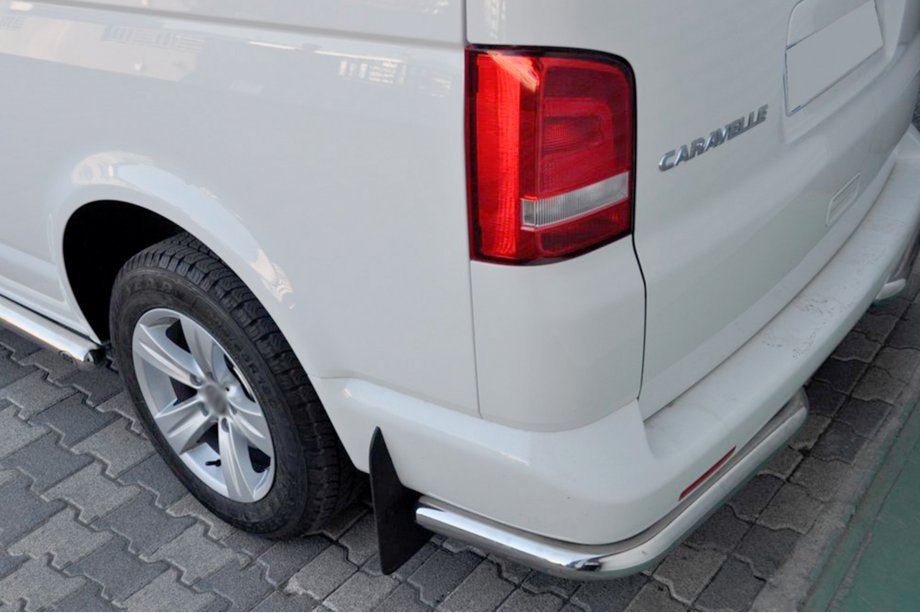 Volkswagen T5 Caravelle 2004–2010 Zadné rohové diely AK003 (2 ks, nerez) Image