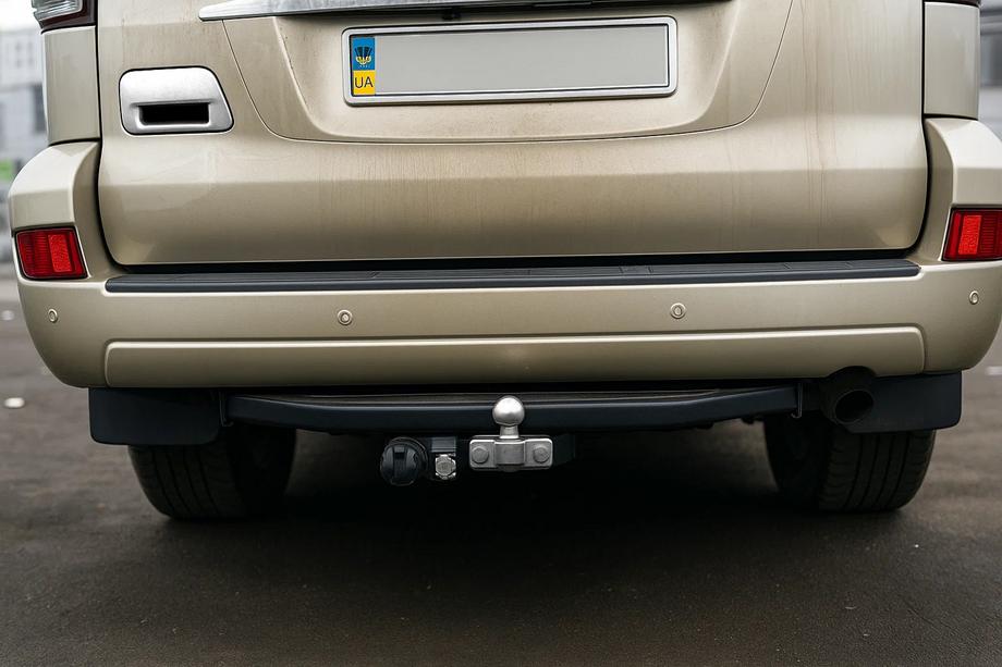 Toyota Land Cruiser Prado 120 2002–2009 Kryt rukoväte dverí batožinového priestoru (nerez) Fotografia 3