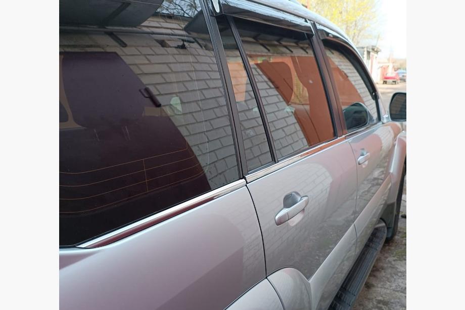 Toyota Land Cruiser Prado 120 2002–2009 Vonkajšie okenné lišty (6 ks, nerez) OmsaLine – talianska nehrdzavejúca oceľ Image
