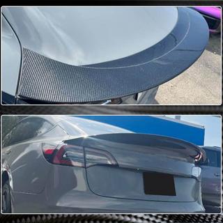 Spojler V9 (2017-2023, karbón) Tesla Model 3 2017– fotografia 3