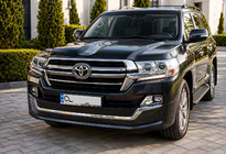 Toyota Land Cruiser 200 2007–2021 Predný lip spojler 2016↗ (Executive 2019) fotografia 5