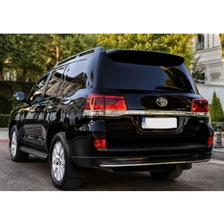 Zadná lišta difúzora s chrómom 2016-2021 (Executive 2019/2021) Toyota Land Cruiser 200 2007–2021 fotografia 3