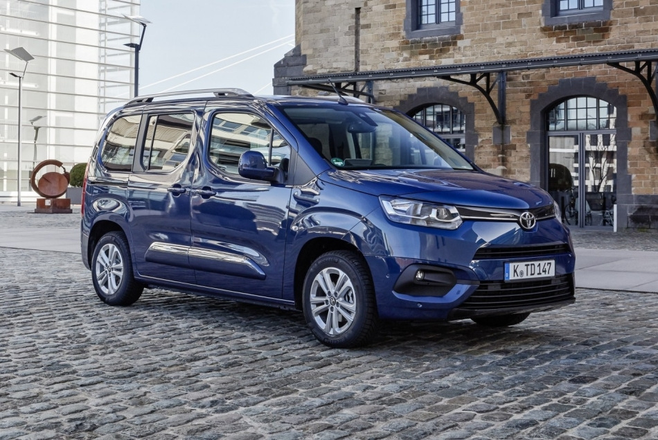 Recenzia Toyota Proace City Verso: kompaktný minivan pre rôzne potreby