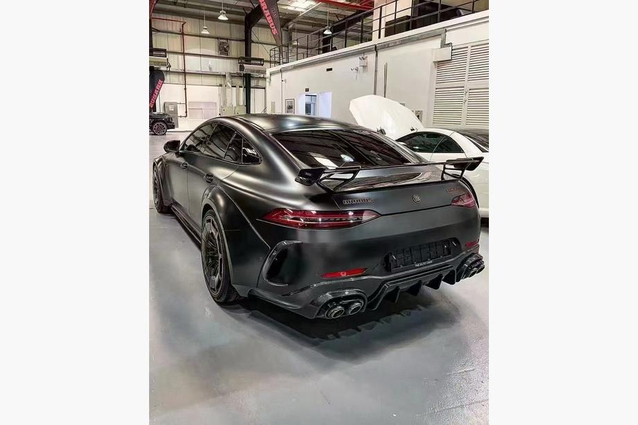 Mercedes AMG GT 4 X290 2018– Sada bodykitu Rocket 900 Carbon (2018-2022) Fotografia 5
