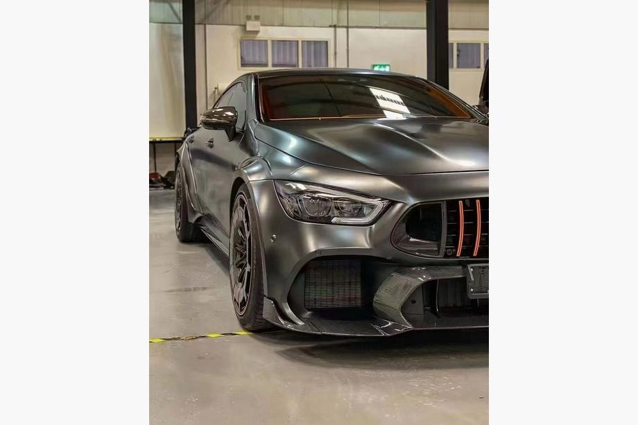 Mercedes AMG GT 4 X290 2018– Sada bodykitu Rocket 900 Carbon (2018-2022) Fotografia 1