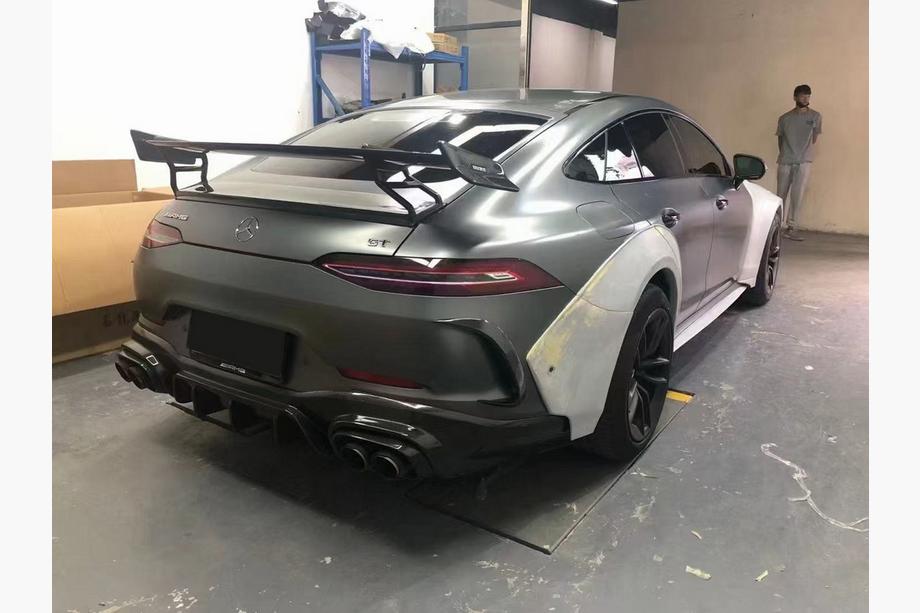 Mercedes AMG GT 4 X290 2018– Sada bodykitu Rocket 900 Carbon (2018-2022) Fotografia 7