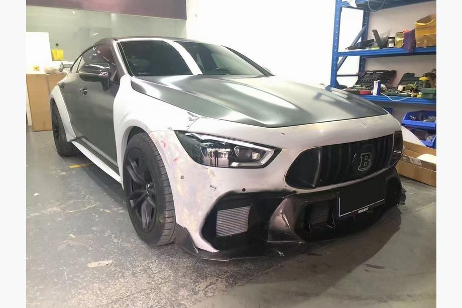 Mercedes AMG GT 4 X290 2018– Sada bodykitu Rocket 900 Carbon (2018-2022) Fotografia 8