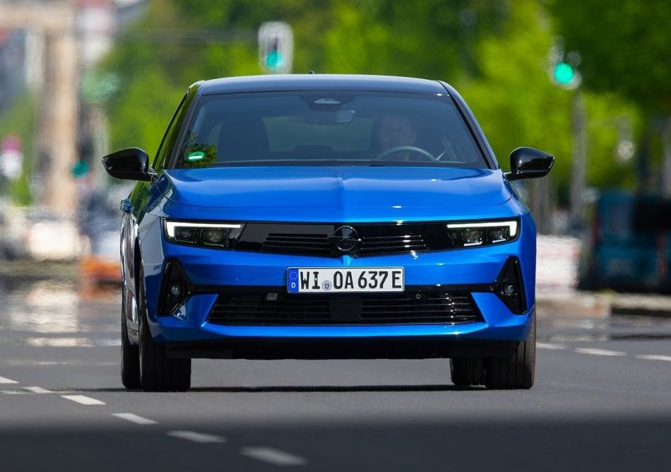 Opel Astra L Electric 2023: recenzia elektromobilu