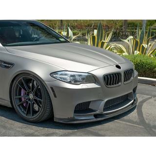 Predný lip DPT V2 (pre M5, čierna vysoký lesk) BMW 5. rad F10/F11 2010–2016 fotografia 1