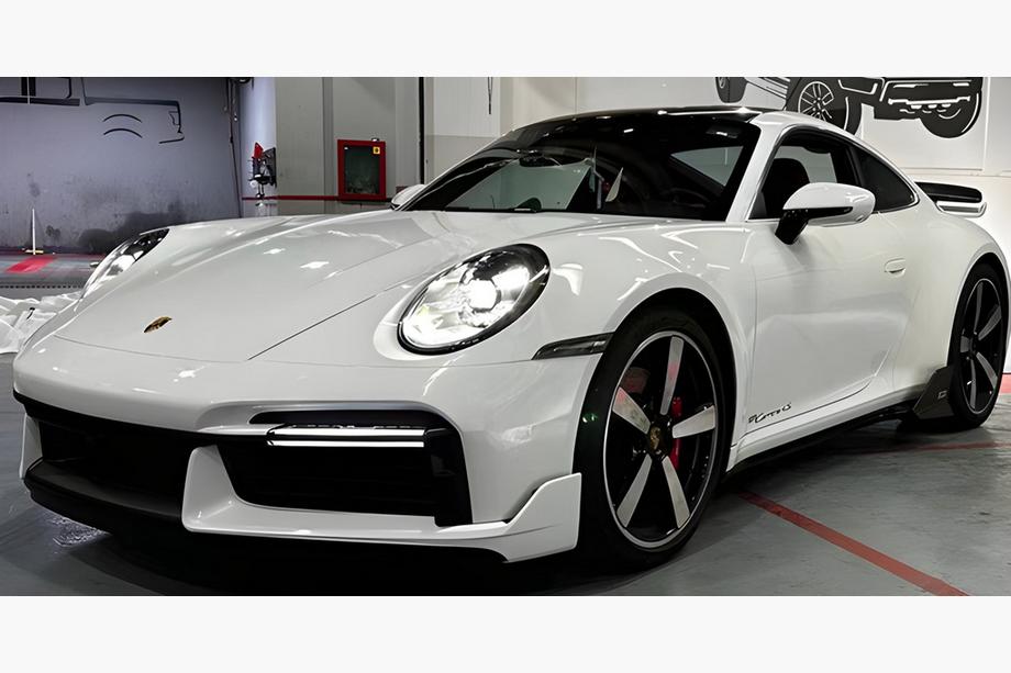 Porsche 911 (992) 2018– Bodykit sada pre Turbo S Image