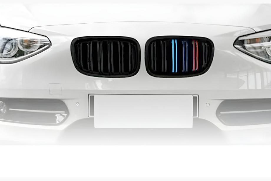 BMW 1. séria F20/F21 2011–2019 Obličkové mriežky (ľadvinky) M-Look (2011-2014, M-Color) Image