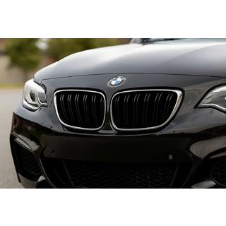 M-Look obličkové mriežky (čierny lesk s chrómovým lemom) BMW 2. séria F22/F23 2014–2021 fotografia 1