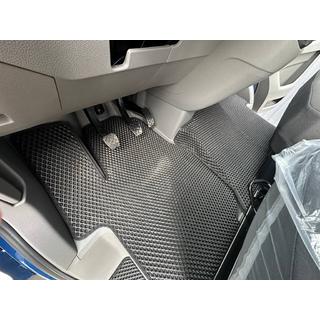 Podlahové rohože 2024+ (3 ks, EVA, čierne) Volkswagen Crafter 2016– fotografia 1