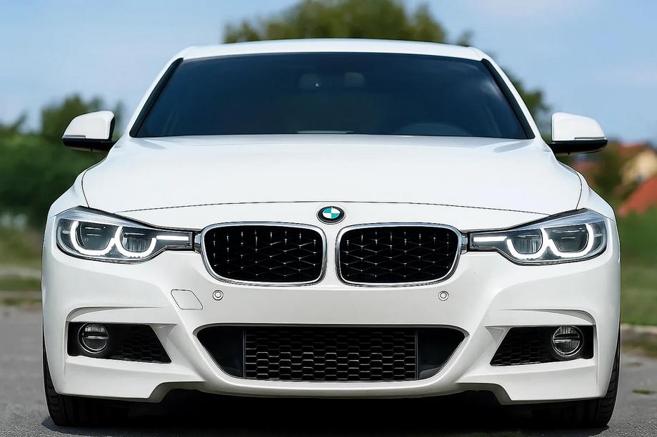 BMW rad 3 F30/F31 2012–2019 Obličkové mriežky Diamond Black (chrómové lemovanie) Image