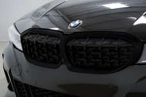 BMW 3. rad G20/G21 2018– Obličkové mriežky Diamond Black (2018-2022, čierny rámik) fotografia 2