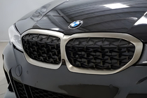 BMW 3. rad G20/G21 2018– Ľadvinky Diamond Black (2018-2022, chrómové lemovanie) fotografia 1