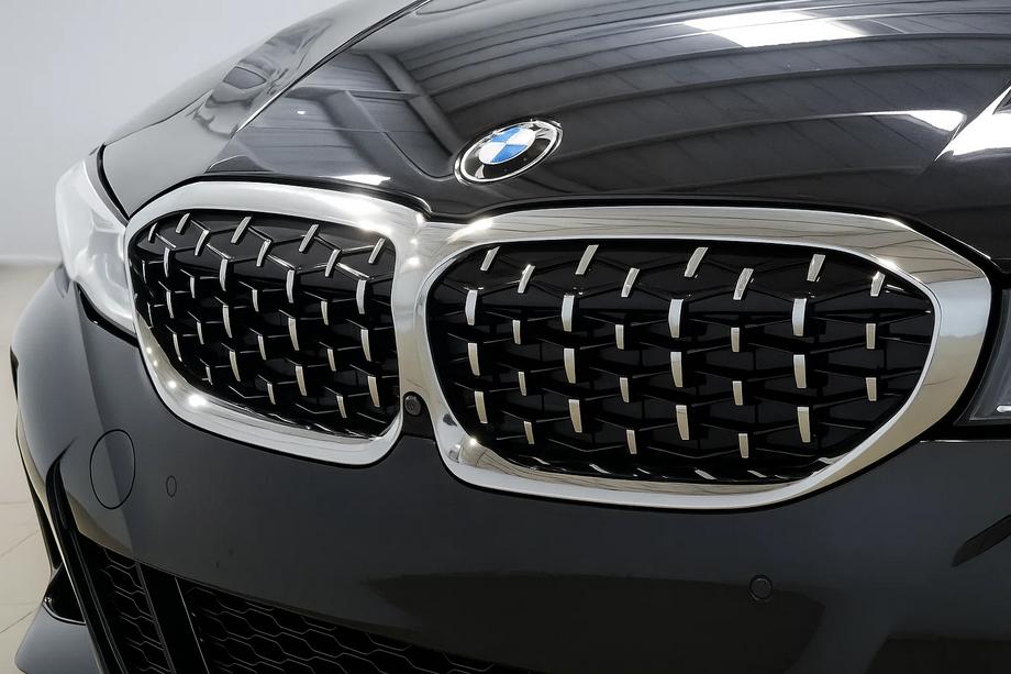 BMW 3. rad G20/G21 2018– Obličkové mriežky Diamond Silver (2018-2022, chrómový rámik) Image