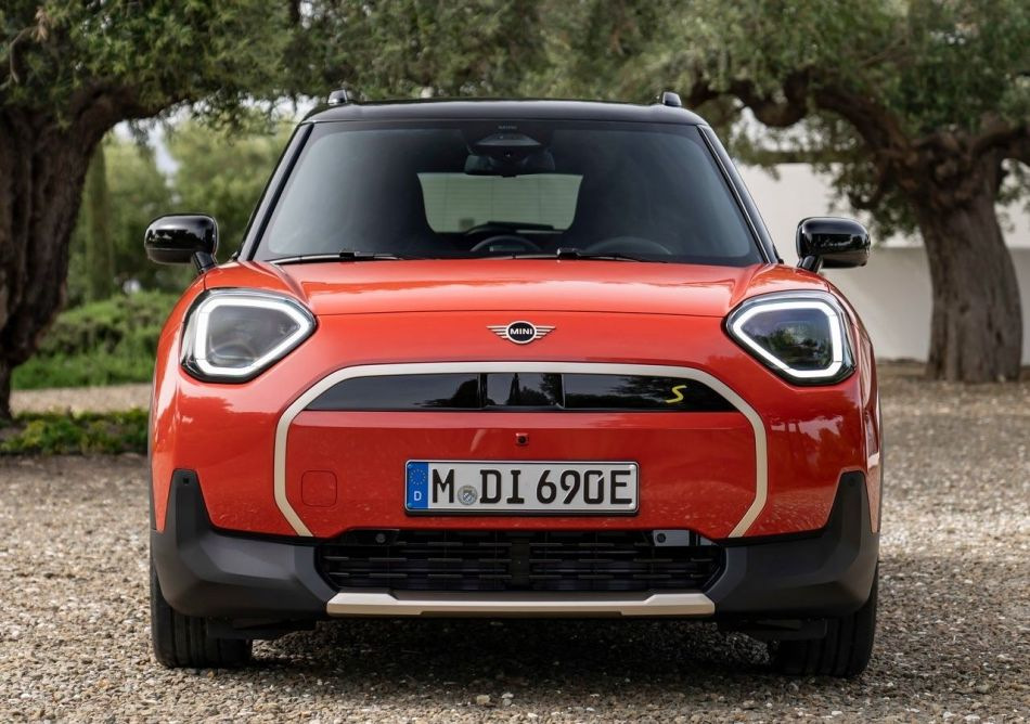 Test elektrického crossovera MINI Aceman
