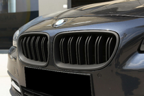 BMW 5. rad F10/F11 2010–2016 M-Look ľadvinky (matná čierna) fotografia 1
