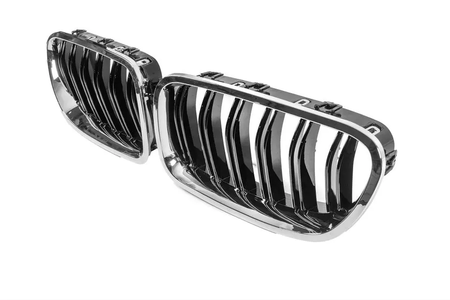 BMW 5. rad F10/F11 2010–2016 M-Look obličkové mriežky (čierny lesk s chrómovým lemom) Fotografia 3