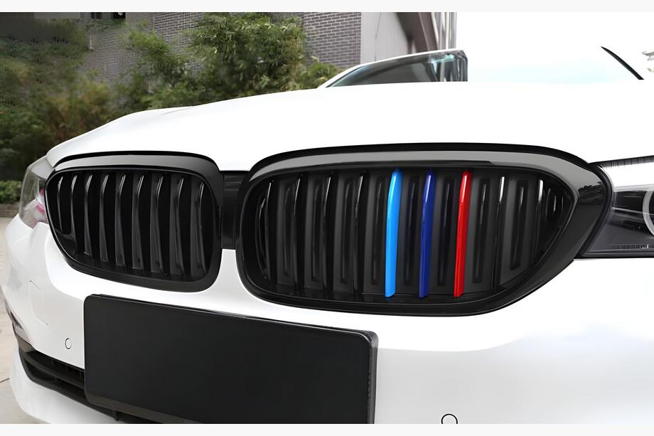 BMW 5. rad G30/G31 2017–2023 Obličková maska 1 Bar (2017-2020, M-Color) Image