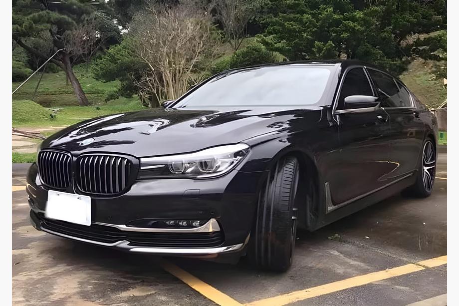 BMW 7. séria G11/G12 2015–2022 Obličkové mriežky 1 Bar (2016-2019, lesklá čierna) Fotografia 2