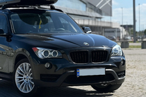 BMW X1 E84 2009–2015 M-Look ľadvinky (matná čierna) fotografia 1
