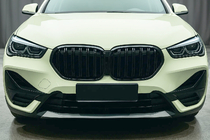 BMW X1 F48 2015–2022 Mriežky chladiča M-Look (2020-2022, čierny lesk) fotografia 1