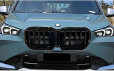 BMW X1/iX1 (U11) 2022– Obličkové mriežky 1 Bar (matná čierna) fotografia 1