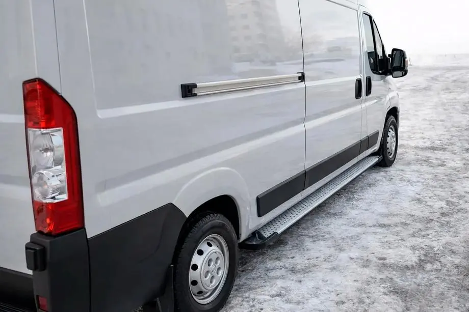 Citroen Jumper 2007–2025 Bočné nášľapy Allmond Grey (2 ks, hliník) Image
