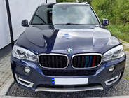 BMW X5 F15 2013–2018 Obličkové mriežky M-Look (M-Color s chrómovým lemom) fotografia 1