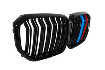 BMW X5 G05 2019–2026 Predná maska (obličky) M-Look (2019-2022, M-Color) fotografia 4