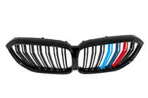 BMW X5 G05 2019–2026 Predná maska (obličky) M-Look (2019-2022, M-Color) fotografia 5