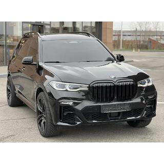 M-Look obličkové mriežky (2019-2022, lesklá čierna) fotografia 2