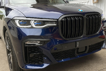 BMW X7 G07 2019– Obličkové mriežky M-Look (2019-2022, matná čierna) fotografia 3