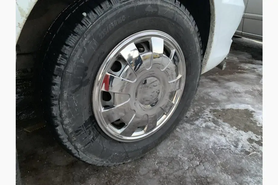 Volkswagen Crafter 2006–2016 Nerezové puklice Lupene (1-katkovyi, sada 4 ks) Fotografia 5